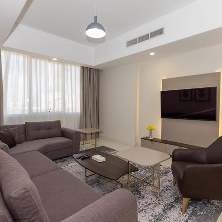 Platinum Coast Hotel Apartments 富吉拉 外观 照片 Living room